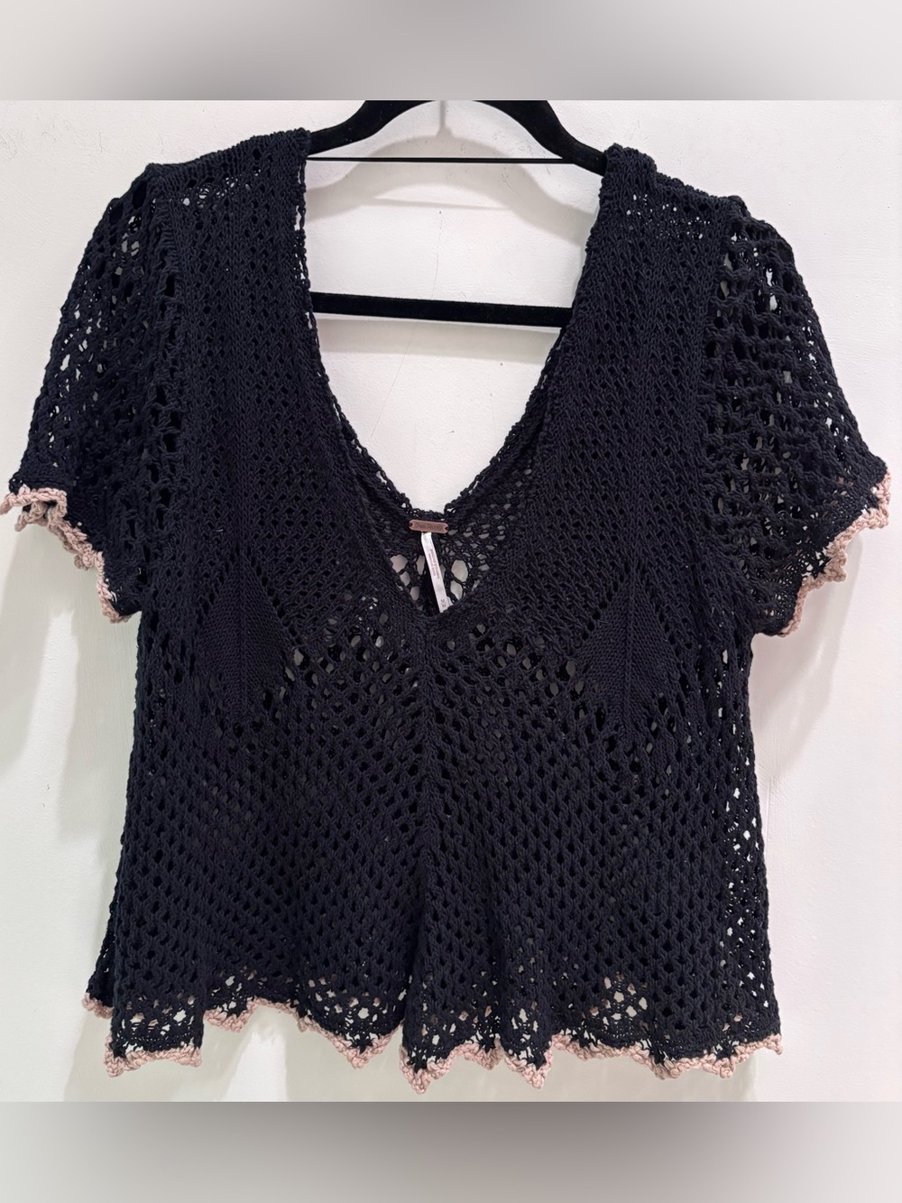 Free People Black Crochet V-Neck Crop Top with Ruffle Trim - Picture 1 of 3